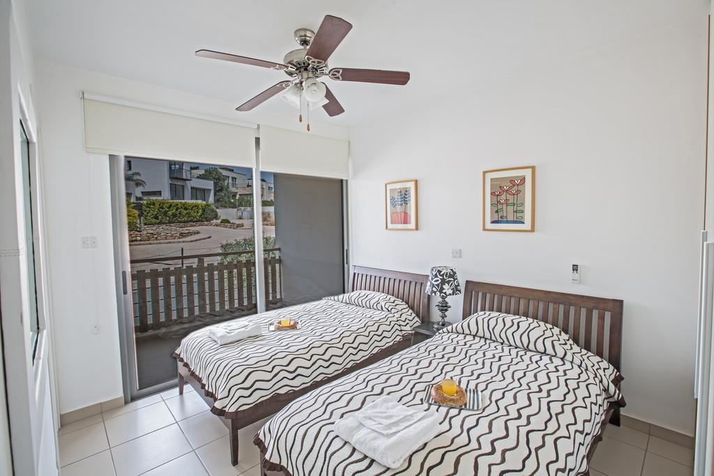 Esprit Villa 20 Polis Habitación foto